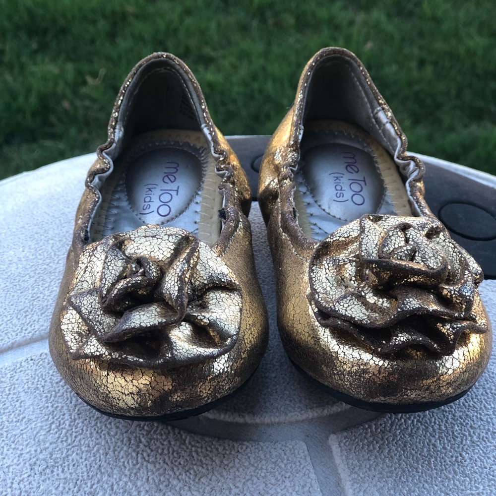 Shoes. - Picture 2 of 2